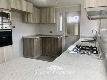 Casa en Venta en condominio la estancia , sector las rastras , frente al lider express de las rastras
