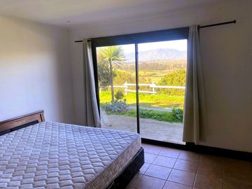 Hermosa Casa, Parcela 2500 m2, ROL PROPIO. Quintero  Concón.
