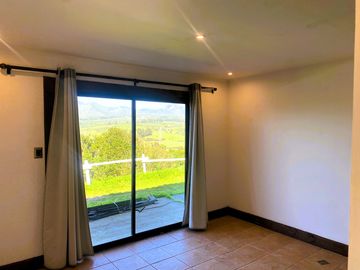 Hermosa Casa, Parcela 2500 m2, ROL PROPIO. Quintero  Concón.