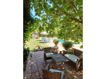 Se vende preciosa Casa Estilo Provenzal AMOBLADA en Sector El Carmen- Pirque