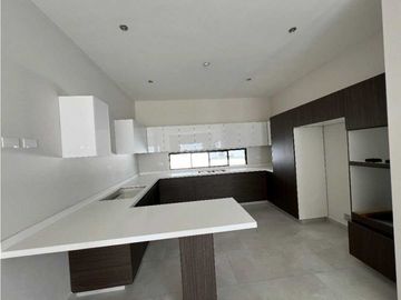 Casa en Venta Altares Residencial Santiago