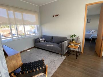 Casa en condominio con excelente ubicación y seguridad, sector Av. Cuatro Esquinas