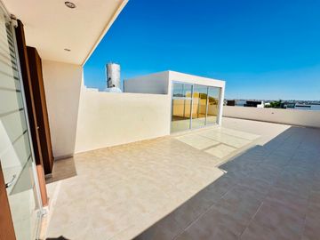 ELGANTE CASA EN VENTA EN PARQUE SAN JOSÉ