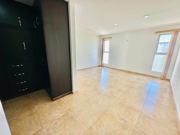 ELGANTE CASA EN VENTA EN PARQUE SAN JOSÉ