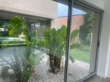 Venta Casa Pilar del Este Santa Elena