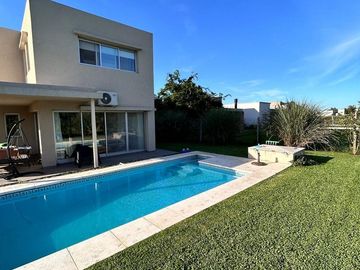 Venta Casa Pilar del Este Santa Elena