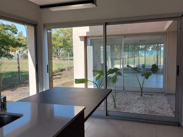 Venta Casa Pilar del Este Santa Elena