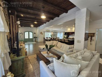 Casa PH  4 ambientes VENTA Canning