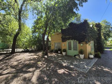 Casa PH  4 ambientes VENTA Canning
