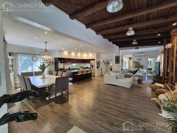 Casa PH  4 ambientes VENTA Canning