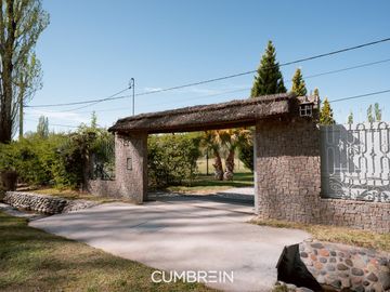 Importante propiedad de categoria en Villa 25 de Mayo