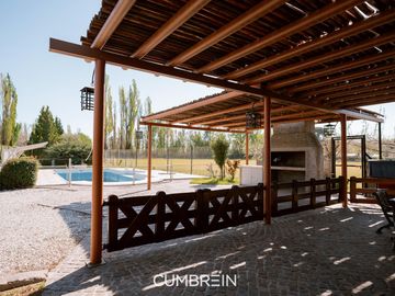 Importante propiedad de categoria en Villa 25 de Mayo