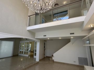 VENTA - Casa en Saint Thomas -Canning