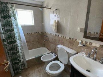 Venta Triplex en Zona Residencial de Monte Grande