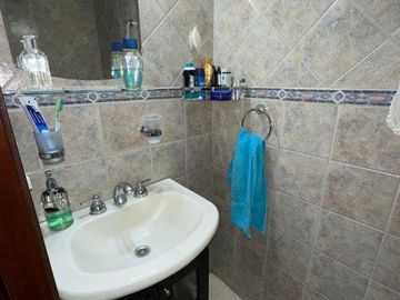 Venta Triplex en Zona Residencial de Monte Grande