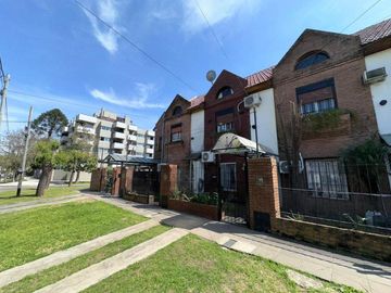 Venta Triplex en Zona Residencial de Monte Grande