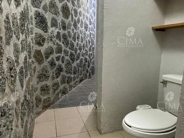 Venta casa en San José de la Montaña, Huitzilac, Morelos - V357