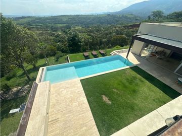 Venta de casa luxury en condominio Pance JM 8340963