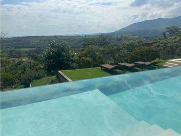 Venta de casa luxury en condominio Pance JM 8340963