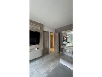 VENTA DE EXCLUSIVO APARTAMENTO EN BUEN SECTOR DE LACIUDAD