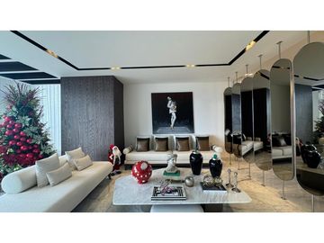 VENTA DE EXCLUSIVO APARTAMENTO EN BUEN SECTOR DE LACIUDAD