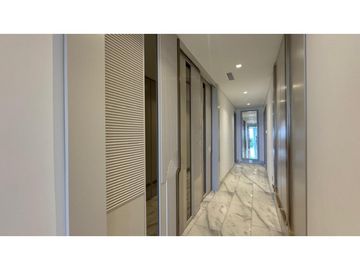 VENTA DE EXCLUSIVO APARTAMENTO EN BUEN SECTOR DE LACIUDAD