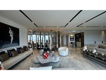 VENTA DE EXCLUSIVO APARTAMENTO EN BUEN SECTOR DE LACIUDAD