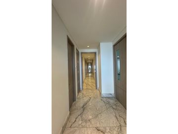 VENTA DE EXCLUSIVO APARTAMENTO EN BUEN SECTOR DE LACIUDAD