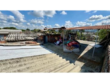 Casa trifamiliar en venta - Barrio Los Robles Palmira Valle Colombia