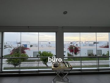 ¡OPORTUNIDAD!  CASA DE PLAYA EN VENTA  CON VISTA AL MAR, CALA DEL MAR, BUJAMA