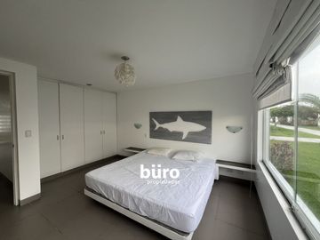 ¡OPORTUNIDAD!  CASA DE PLAYA EN VENTA  CON VISTA AL MAR, CALA DEL MAR, BUJAMA
