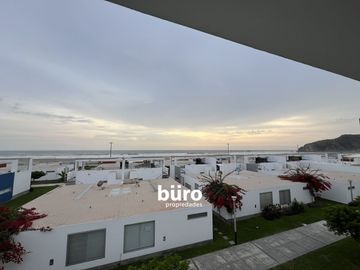 ¡OPORTUNIDAD!  CASA DE PLAYA EN VENTA  CON VISTA AL MAR, CALA DEL MAR, BUJAMA