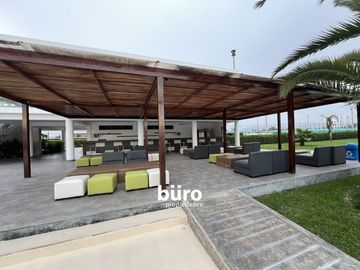 ¡OPORTUNIDAD!  CASA DE PLAYA EN VENTA  CON VISTA AL MAR, CALA DEL MAR, BUJAMA