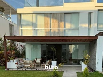 BONITA CASA DE PLAYA EN VENTA UBICADA EN FORMENTERA ASIA