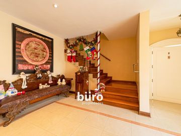 CASA EN VENTA A POCOS PASOS DE LA  PASTELERIA SAN ANTONIO MAGDALENA