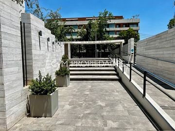 DEPARTAMENTO CON JARDIN, ALTO LAS CONDES/ LO MATTA