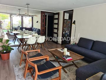 DEPARTAMENTO CON JARDIN, ALTO LAS CONDES/ LO MATTA