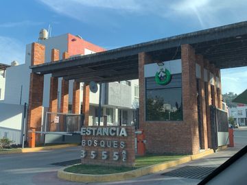 Casa en coto con alberca !