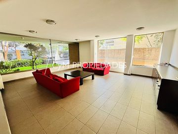 LAS HUALTATAS/JARDÍN DEL ESTE