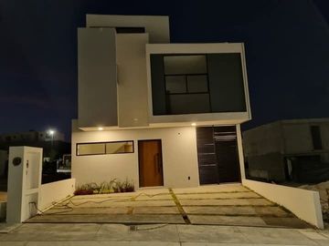 Casa en Venta Capital Sur El Márquez Querétaro