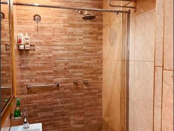 HERMOSO MONOAMBIENTE RECICLADO A NUEVO SUPER LUMINOSO