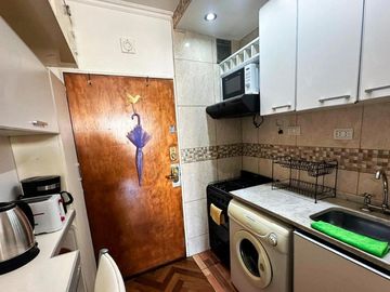 HERMOSO MONOAMBIENTE RECICLADO A NUEVO SUPER LUMINOSO