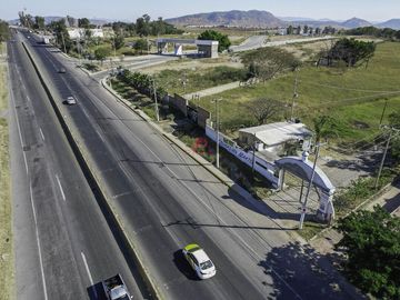 TERRAZA EN VENTA EN COLINAS DEL MARTEL, ZAPOPAN