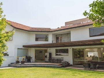 Espectacular casa en renta en Lomas Country