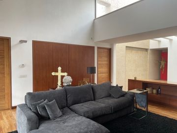 Espectacular casa en renta en Lomas Country