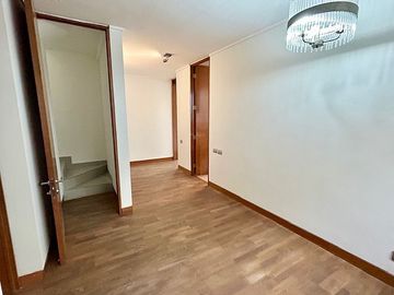 DUPLEX CON GRAN AZOTEA/ PORTAL LA DEHESA