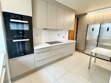 DUPLEX CON GRAN AZOTEA/ PORTAL LA DEHESA