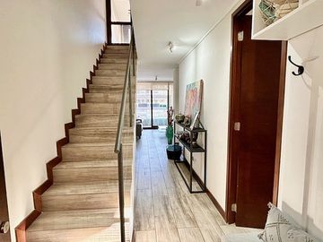DUPLEX CON AZOTEA/ PORTAL LA DEHESA