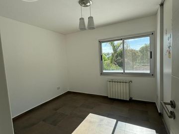 Excelente Duplex En Barrio Privado La Cuesta