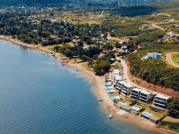 Terrenos en venta en Punta Peñon, Villa del Dique